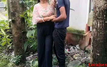 Outdoor Fun With Sexy Desi Girlfriend - Amazing Jav Experience