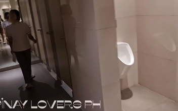 Jav Teacher's Naughty Public Restroom Adventure - Pinay Beauty Exposes All!